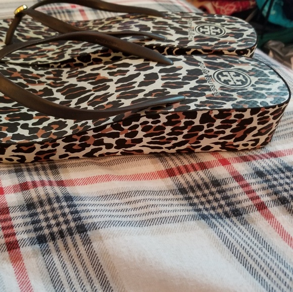 Sandals - Picture 2 of 8